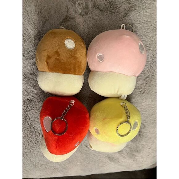 Mushroom Plush Keychains (4) - Picture 2 of 7